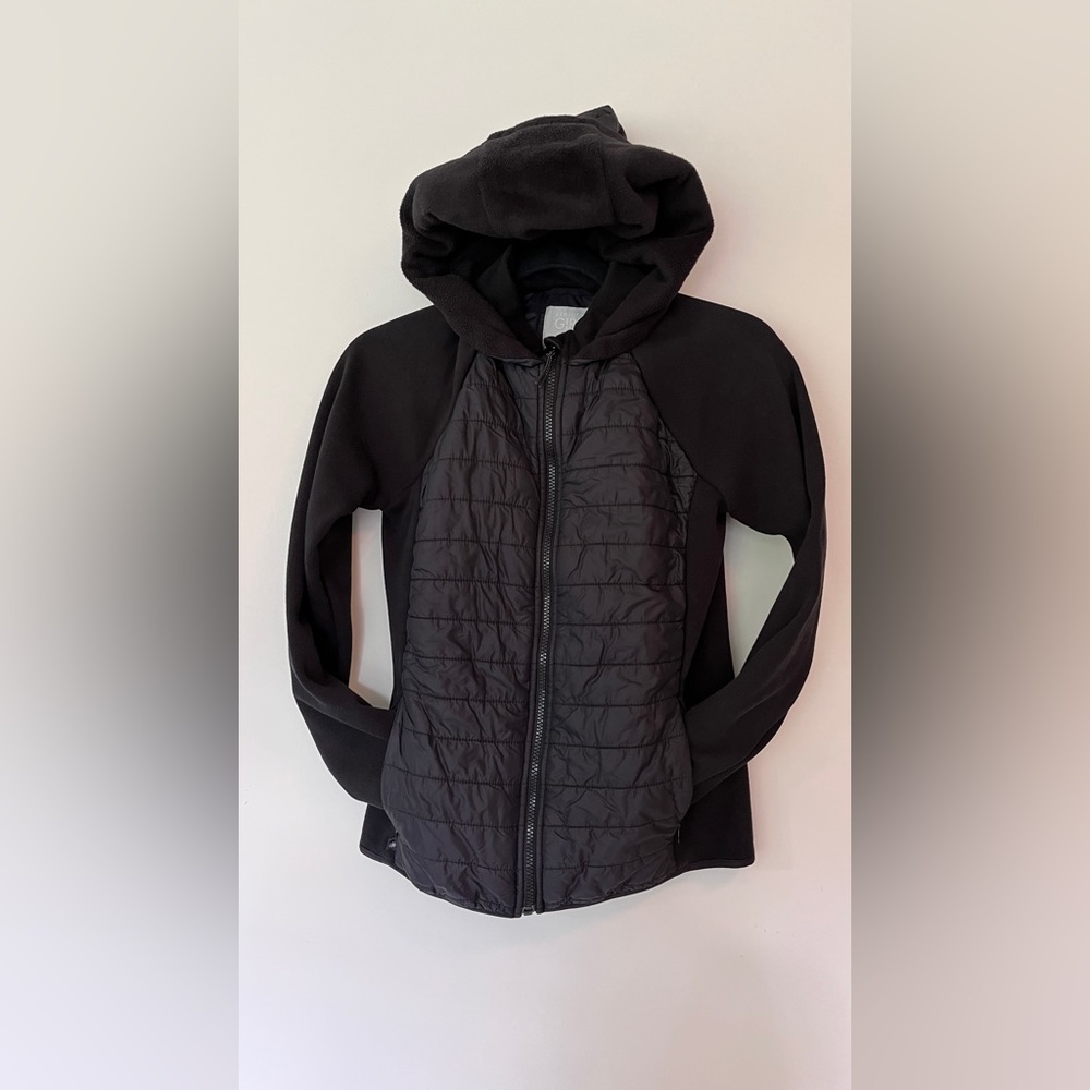 Black Athleta Pufferjacket